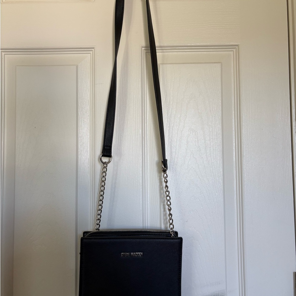 Steve Madden Sleek Black Crossbody Bag